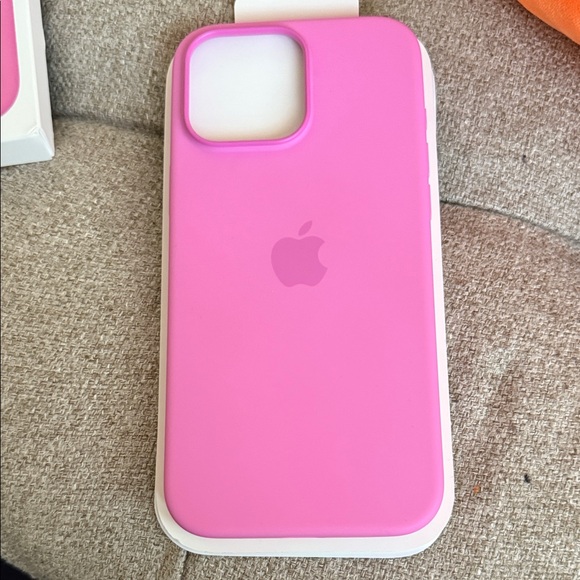 Apple Vibrant Pink iPhone Case - Picture 1 of 1